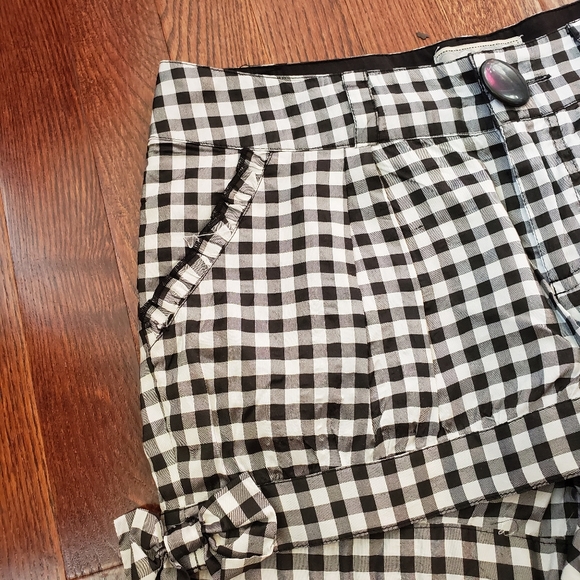 Shorts - Picture 5 of 5